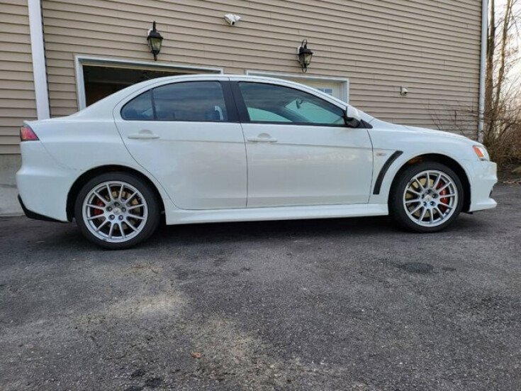 Thumbnail Photo undefined for 2010 Mitsubishi Lancer Evolution